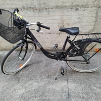 Bicicletta city bike con cambio Shimano a 6 rappor
