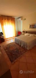 2 camere matrimoniali in appartamenti indipendenti