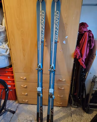 sci blizzard scialpinismo