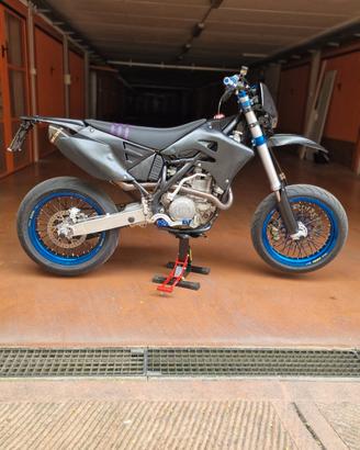 TM 450 Motard Targata