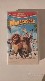 VHS Dreamworks “Madagascar”