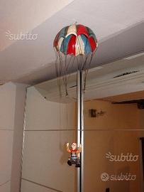 Clown paracadutista