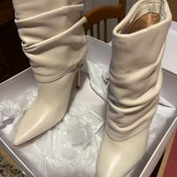 Stivaletto Guess Sabrea