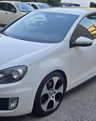 Volkswagen Golf 2.0 TSI 3p. GTI