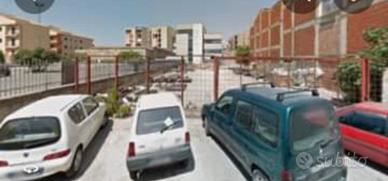 Piazzale urbano affittasi