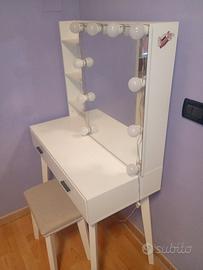 mobile da trucco
