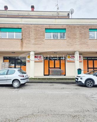 Locale Commerciale di mq 270. COM/278