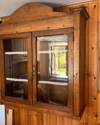 Vetrinetta in legno antica