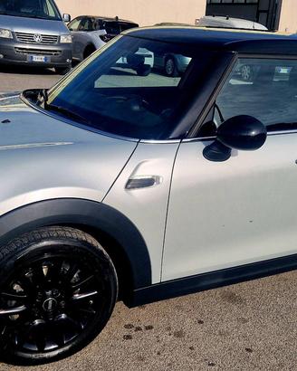 Mini Cooper diesel 5 porte