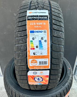 4 Gomme INVERNALI NUOVE 225 40 R 18