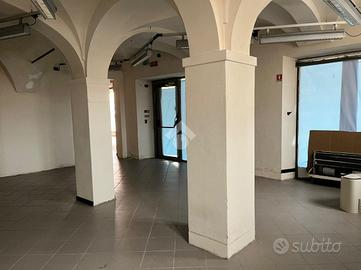 NEGOZIO A FONTANELLATO