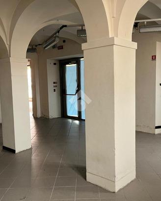 NEGOZIO A FONTANELLATO