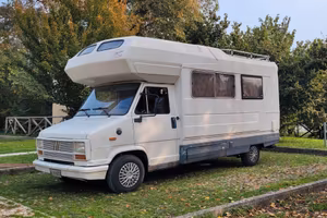 Camper Monoscocca Vetroresina 1987