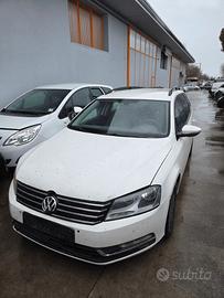 VOLKSWAGEN PASSAT (36) DEL 2012 PER RICAMBI
