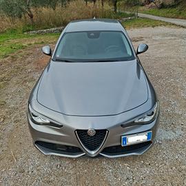 Alfa giulia 2.2 210 cv 