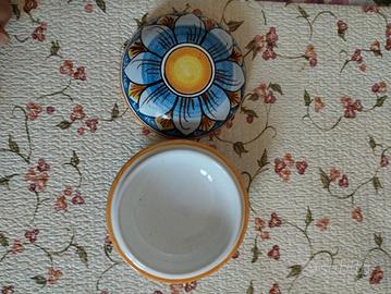 Portagioie di Caltagirone dipinto a mano