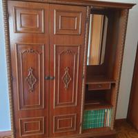 Mobiletti di entrata.