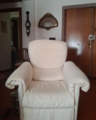 Poltrona elettrica reclinabile 