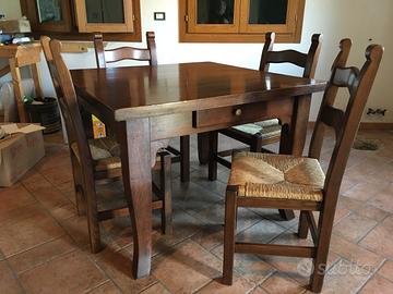 tavolo noce massello e sedie 