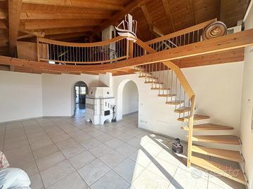 Casa indipendente con terreno a Terlano