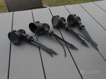 4 faretti giardino led a picchetto IP 65-Come nuov