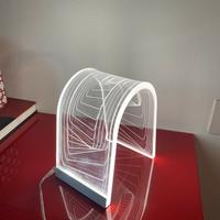 Lampada da tavolo Arc di Vesta