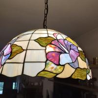 Lampadario e applique stile Tiffany