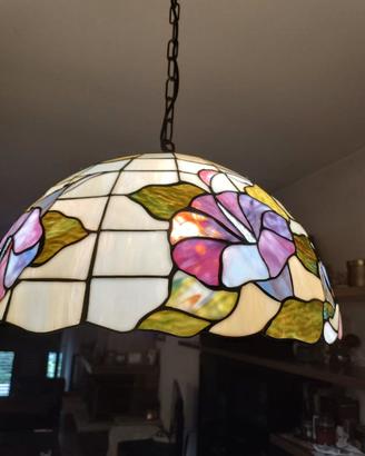 Lampadario e applique stile Tiffany
