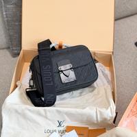 Borsa messenger da uomo a tracolla