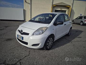 Toyota yaris 1.0