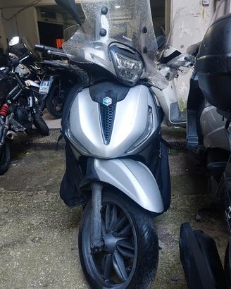 Piaggio Beverly 300