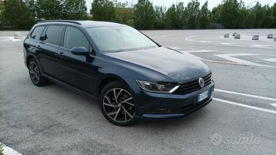 Volkswagen Passat variant 2.0 TDI DSG