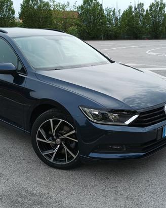 Volkswagen Passat variant 2.0 TDI DSG