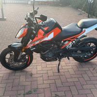 KTM duke 125