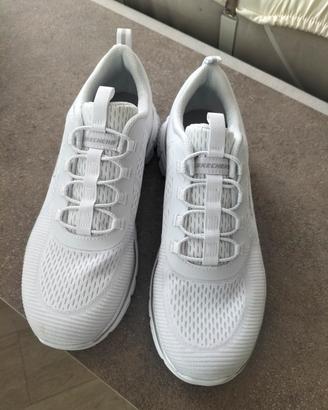 scarpe ginnastica sketches 