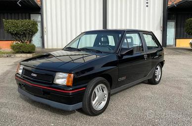 Opel corsa gsi 1600 8v
