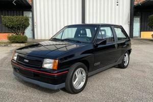 Opel corsa gsi 1600 8v