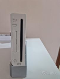 Nintendo wii bianca + 6 giochi + 2 controller