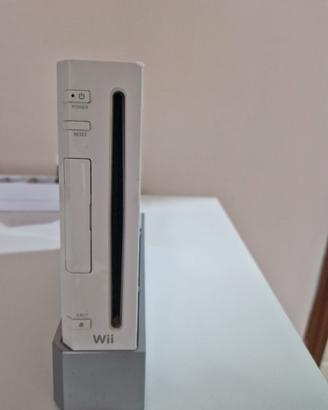 Nintendo wii bianca + 6 giochi + 2 controller