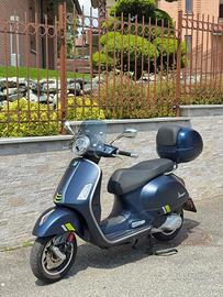 Vespa 300 GTS SuperTech - Motore NUOVO (0 km)