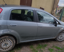 Fiat grande punto grande 2006 con 236 Mila k