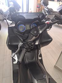 Yamaha T Max 560 - 2021