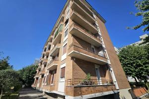 Box / Garage di 15 m² a Milano