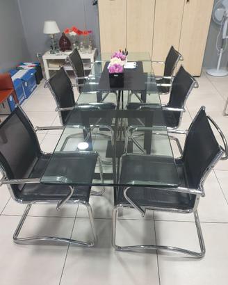 tavolo riunione con sedie
