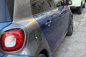 Smart for four allestimento brabus