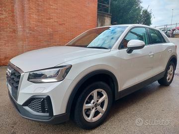 Audi Q2 35 TDI S tronic Business