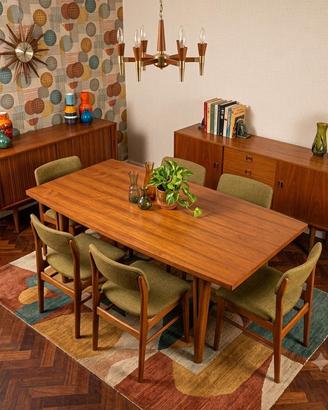 Tavolo vintage teak, a botte, gambe a cavalletto