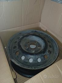 4 Cerchi in ferro da 16    5 fori