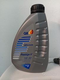4 litri di olio motore 5 W 30 Q8 Formula PrestigeV