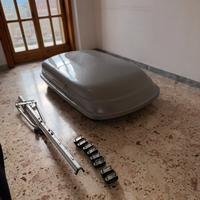 Box da tetto Fapa Compreso di staffe regolabili.